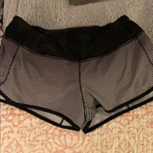 LULU LEMON RARE SHORTS
